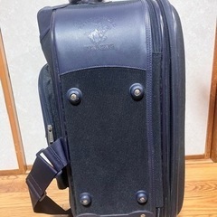 Burberryスーツケースの画像