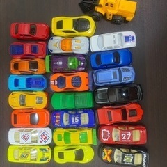 おもちゃ 建設車両 1台収納車 12台ミニカーセット の画像