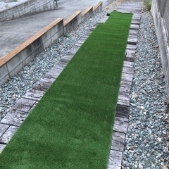 人工芝　３枚　５メートルx１メートル　の画像