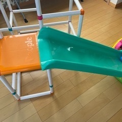 白いわんぱくジム　成長に合わせて組み換え7way    ボールプールのボールも欲しい方は一緒に差し上げます　　説明書ありの画像