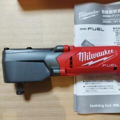 【新品】ミルウォーキー 1/2コードレス電動アングルインパクトレンチ(本体) M12 FRAIWF12-0 JP 12V 300Nmの画像