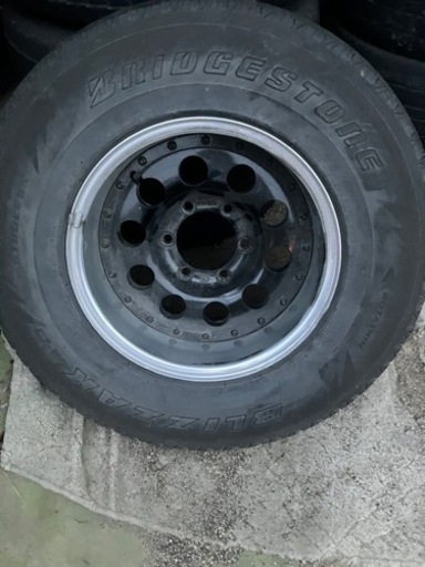 サーフ　15インチ　139.7 ６穴