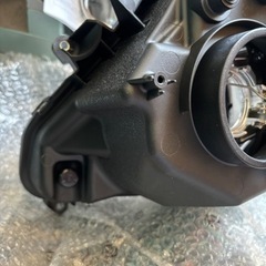 ホンダ フォルツァ　MF08前期　純正ヘッドライト R 右の画像