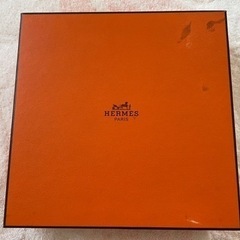 高級ブランドBOX  HERMES.　PRADAの画像