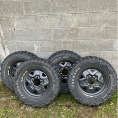 車のパーツ タイヤ、ホイールの画像