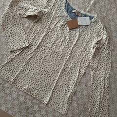 ⭐︎【新品】ナチュラル小花柄カットソーL