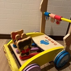 カタカタ　手押し車　子ども