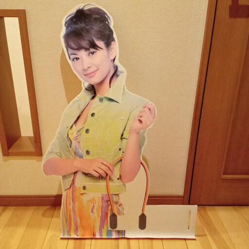 伊東美咲 等身大パネル ANA 伊東美咲 等身大パネル リカルデント - メルカリ
