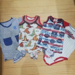 ベビー服　ロンパース70