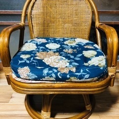 家具 椅子 座椅子の画像