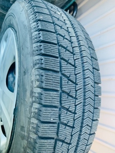 車のパーツ タイヤ、ホイール