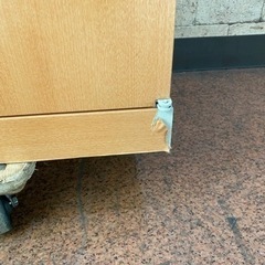 5段式キャビネット 保管庫 両開き 書庫 ロッカー 棚調節可 下置き用 鍵付き 幅900mm×奥行400mm×高さ1900mm 木目調 B 開閉難ありの画像