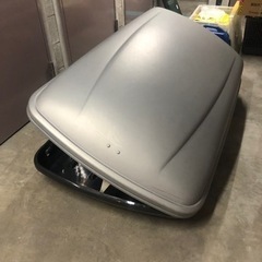 ルーフボックスの画像