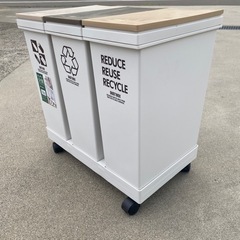 商談中家具 インテリア雑貨/小物 ごみ箱の画像