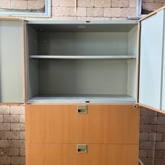 キャビネット2点セット 両開き 引き出し オフィス家具 棚 木目調 鍵付きの画像