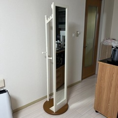 ハンガーラック付き回転ミラー