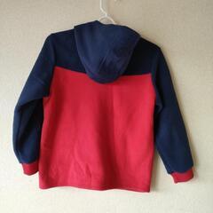 子供のフリースジャケットの画像