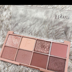 フリン ラッスルアイシャドウパレット ドライローズの画像