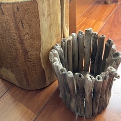 木の枝で作られた鉢カバー🌱の画像