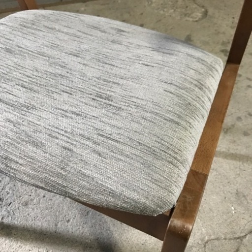 家具 椅子 ダイニングチェア　いす　シンプル　ブラウン色