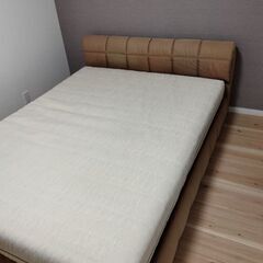 【クイーンベッド】即引渡し可能の画像