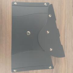 黒のプラスチック製座椅子　折りたたみ　収納　正座　法事の画像