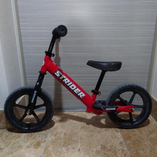 ストライダースポーツタイプ　赤　レッド　おもちゃ 幼児用自転車