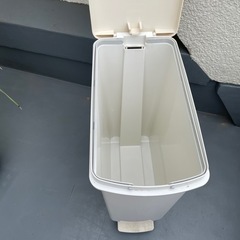 ニトリ　大きい ごみ箱の画像