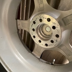 車のパーツ タイヤ、ホイールの画像