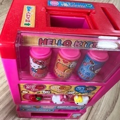 キティちゃん　自動販売機の画像