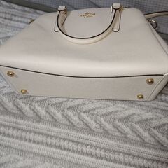 Coach コーチ ショルダーストラップ付きバッグ ホワイト白の画像