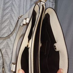 Coach コーチ ショルダーストラップ付きバッグ ホワイト白の画像