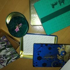 色々Sizeの整理用缶