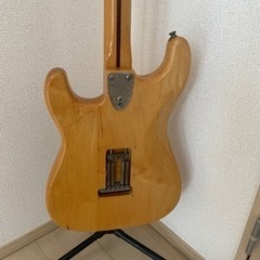 ジャパンビンテージ フェルナンデス ストラト 張りメイプルFST-75N ギターの画像