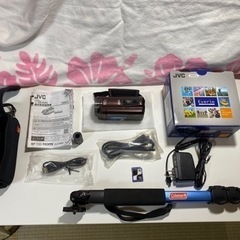 JVCケンウッドのGZ-R300-T ビデオカメラです。