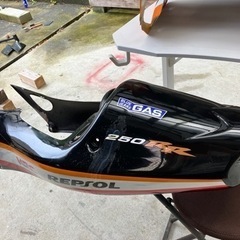 NSR250R カウル　MC28 レプソルの画像