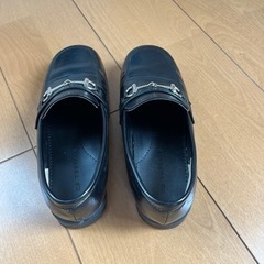 子供用ビットローファーの画像