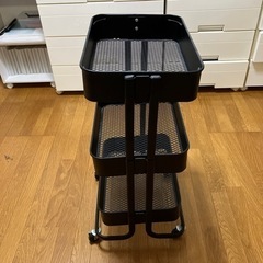 スチールラックの画像