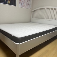 IKEAダブルベッド　5/7AMまで
