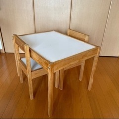 IKEA 子ども用テーブル