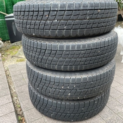 BRIDGESTONEスタッドレスタイヤ4本