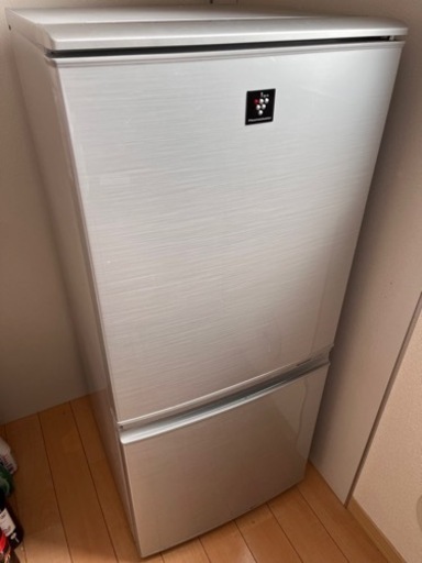 シャープ冷蔵庫137L