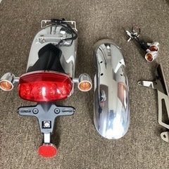 トライアンフ用前後フェンダー他