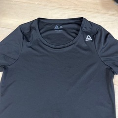 リーボック　レディース　トレーニング　Tシャツ　の画像