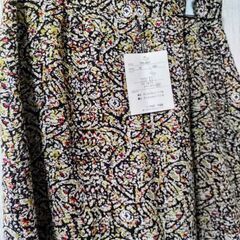 新品✨タグ付き　ロング柄スカート　W　67cmの画像