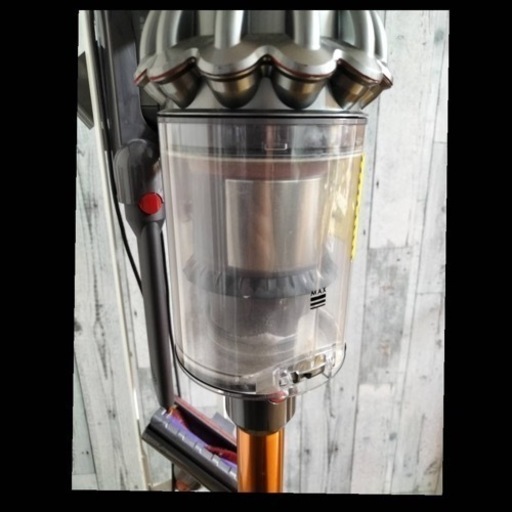 ダイソン コードレス サイクロン式 クリーナー  Dyson Cyclone V10 Fluffy  SV12 中古 一式セット