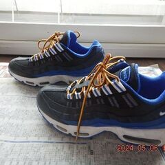 ナイキ　AirMax　25.5㎝　色がブルー　数回履きましたが新...