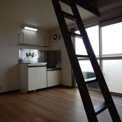 ハウスベルグB２０２ ／／ 学生・単身の方に人気のアパート・敷金・礼金なし・仲介手数料サービス！ペット飼育可能・今なら1ヶ月フリーレント付き！！ − 神奈川県