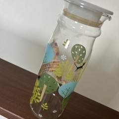 【希少品】シンジカトウ　iwaki ガラスピッチャー⭐︎ヘンゼルとグレーテル柄の画像