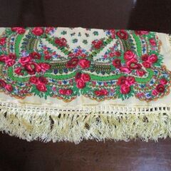 値下げしました　★　スカーフ / 花柄 / フサつき/布地 / おしゃれ小物　の画像